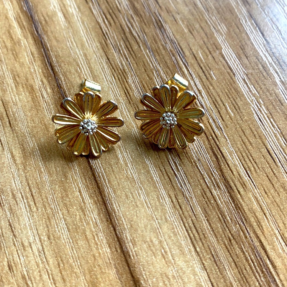 Flower earrings
